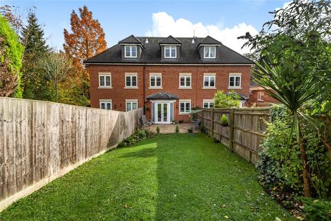 4 bedroom house for sale, Opulens Place, Northwood, Middlesex