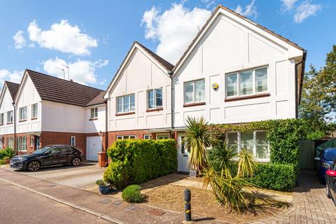 3 bedroom semi-detached house for sale, Nursery Close, Watford, Hertfordshire