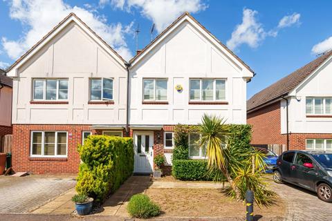3 bedroom semi-detached house for sale, Nursery Close, Watford, Hertfordshire