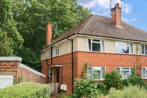 66 Lloyd Court, Pinner, HA5 1EG
