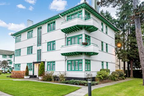 3 bedroom apartment for sale, Elm Park Court, Elm Park Road, Pinner