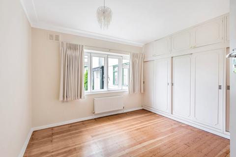 3 bedroom apartment for sale, Elm Park Court, Elm Park Road, Pinner