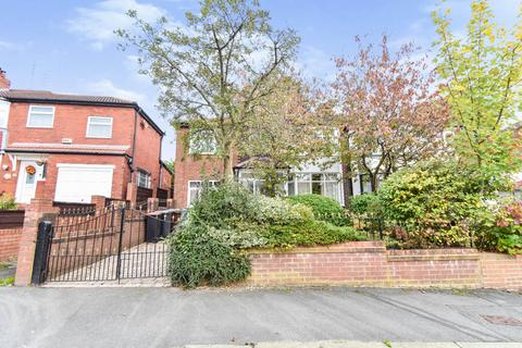 5 bedroom semi-detached house for sale - Beckley Avenue, Prestwich, M25