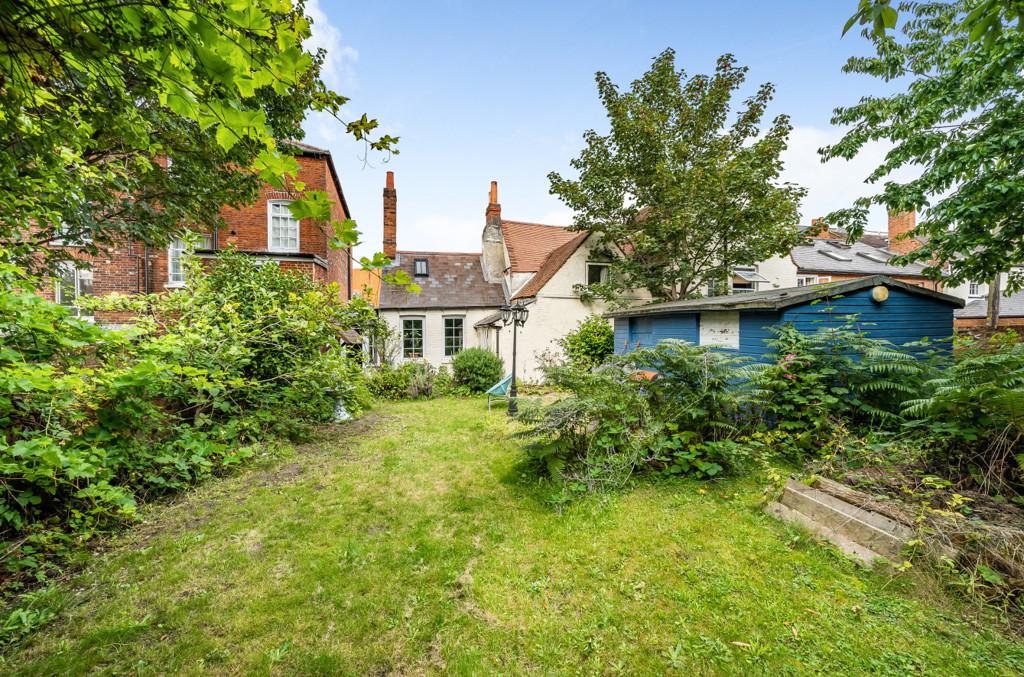 Southampton Street, Reading, Berkshire 3 bed semidetached house for