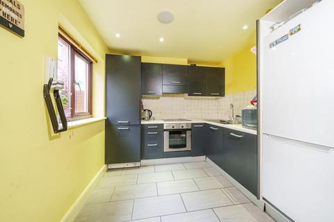 2 bedroom end of terrace house for sale, St. Giles Close, Reading, Berkshire