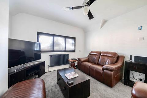 1 bedroom maisonette for sale, Berry Lane, Rickmansworth, Hertfordshire