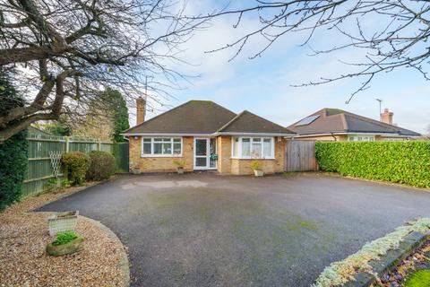 2 bedroom bungalow for sale, Eastwick Crescent, Mill End, Rickmansworth