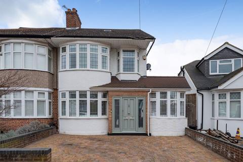 36 Eversley Crescent, Ruislip, HA4 6DD