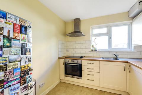 7, Salisbury House Rodwell Close, Ruislip, HA4 9NE