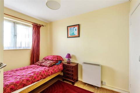 7, Salisbury House Rodwell Close, Ruislip, HA4 9NE