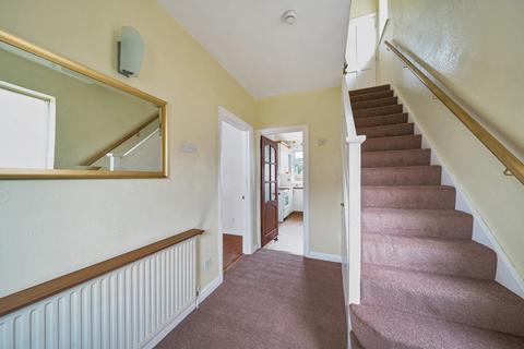 14 Angus Drive, Ruislip, HA4 0SB