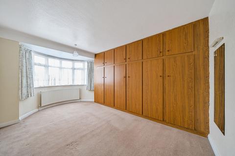 14 Angus Drive, Ruislip, HA4 0SB