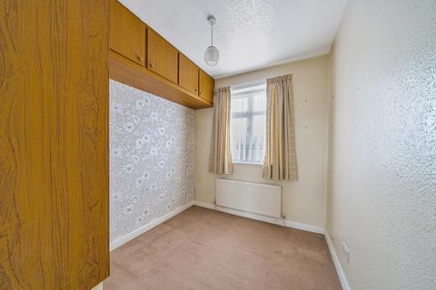 14 Angus Drive, Ruislip, HA4 0SB