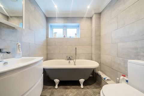 74 Howletts Lane, Ruislip, HA4 7RZ