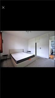 31 Seaford Close, Ruislip, HA4 7EQ