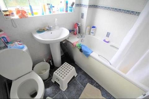 31 Seaford Close, Ruislip, HA4 7EQ