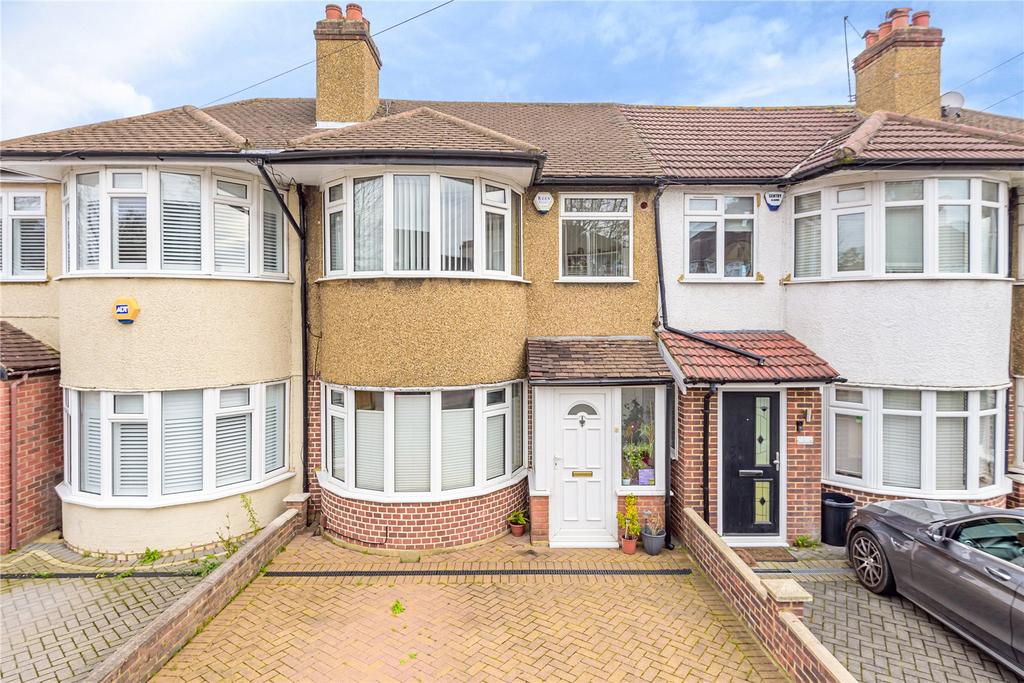 Mount Park Road, Pinner, Middlesex 2 bed terraced house for sale £535,000