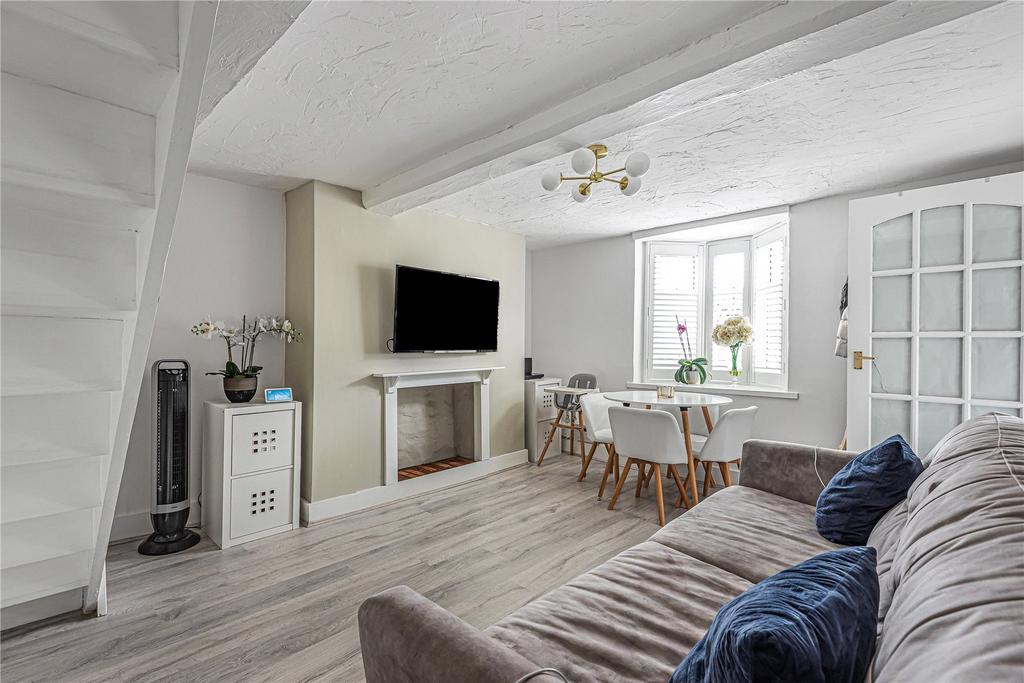 Park Cottages, The Oaks, Ruislip 2 bed house for sale £465,000