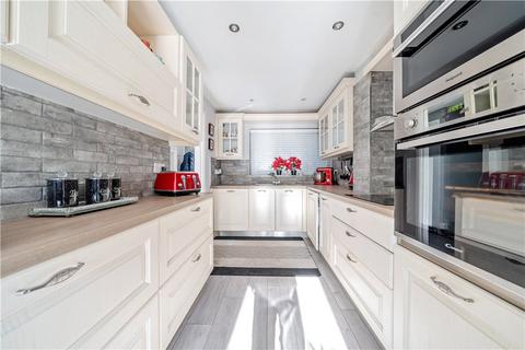 24 Brickett Close, Ruislip, HA4 7YE