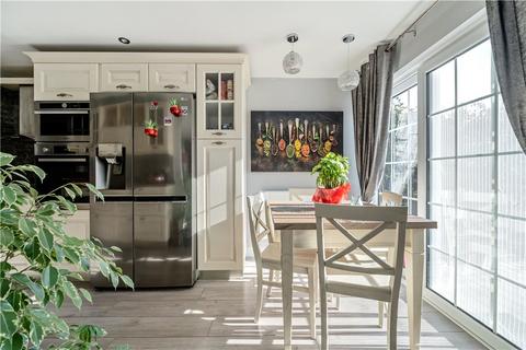 24 Brickett Close, Ruislip, HA4 7YE