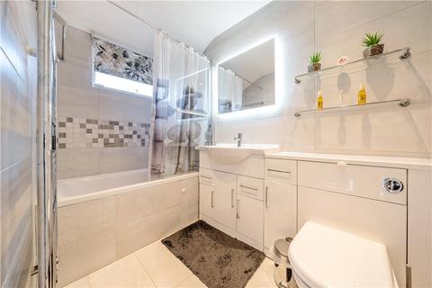 24 Brickett Close, Ruislip, HA4 7YE