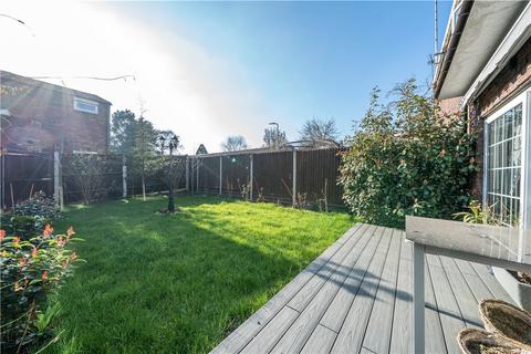 24 Brickett Close, Ruislip, HA4 7YE