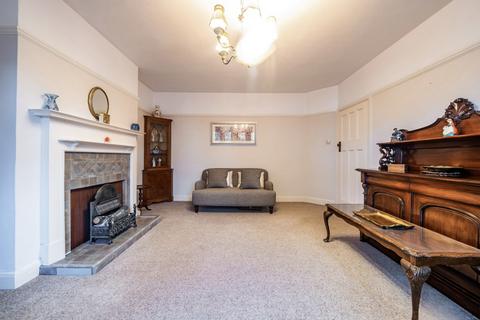 17 South Drive, Ruislip, HA4 8EU
