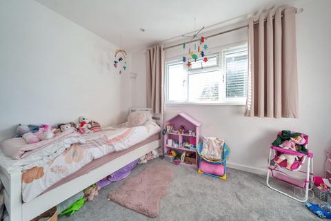 50 Greystoke Drive, Ruislip, HA4 7YN