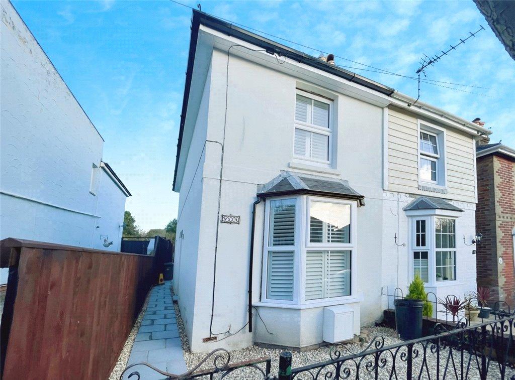 St. Michaels Avenue, Ryde, Isle of Wight 2 bed semidetached house for