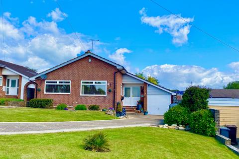 2 bedroom bungalow for sale, Glynn Close, Seaview