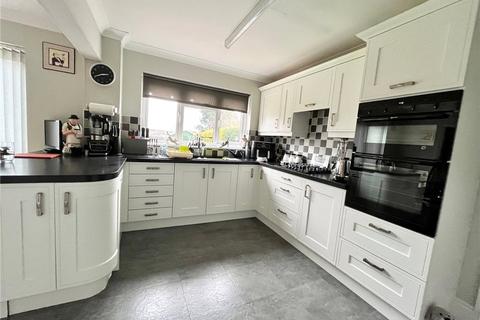 4 bedroom detached house for sale, Church Road, Havenstreet, Ryde