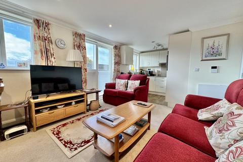 2 bedroom apartment for sale, Yorktown Road, College Town, Sandhurst
