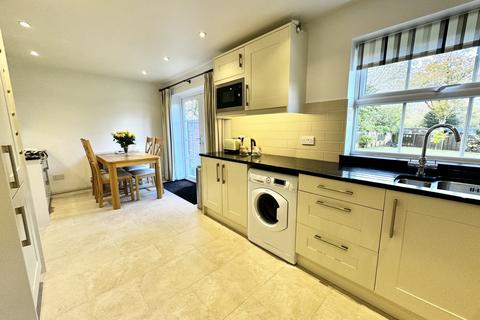 2 Constable Way, College Town, Sandhurst, GU47 0FE