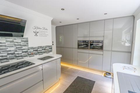 3 bedroom bungalow for sale, Youngwoods Copse, Alverstone Garden Village