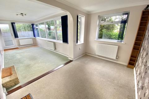 2 bedroom bungalow for sale - Hildyards Crescent, Shanklin