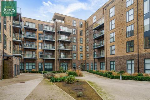2 bed flat/apartment for rent in The Causeway, Worthing BN12