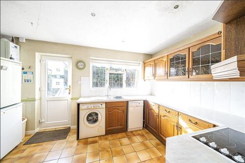 2 bedroom bungalow for sale, Hollybush Close, Harrow, Middlesex