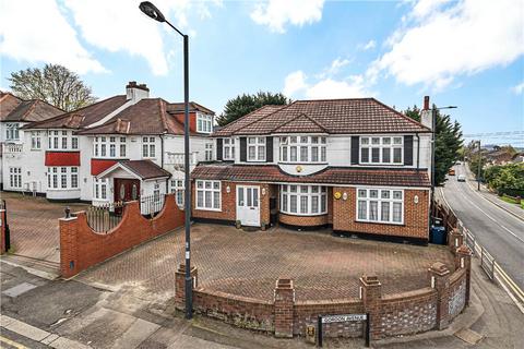 5 bedroom detached house for sale - Gordon Avenue, Stanmore, Middlesex