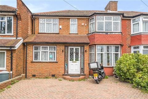 5 bedroom semi-detached house for sale - Stanmore, Middlesex HA7