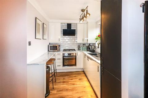 13 Chilham Close, Frimley, Camberley, GU16 9YA