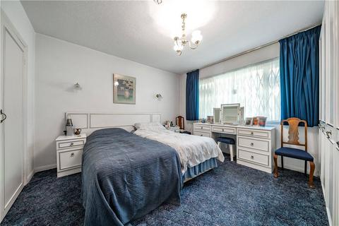 15 White House Drive, Stanmore, HA7 4NQ