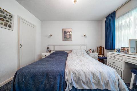 15 White House Drive, Stanmore, HA7 4NQ