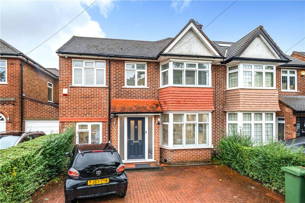 St. Andrews Drive, Stanmore, Middlesex 5 bed semidetached house for