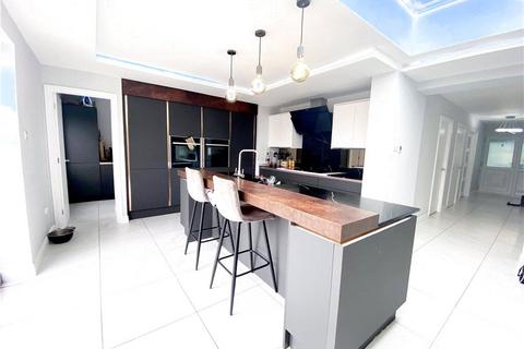 88 Beechcroft Road, Upper Stratton, Swindon, SN2 7QD