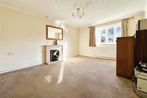 2 bedroom retirement property for sale, Highfield Court, Burghfield Common, Reading