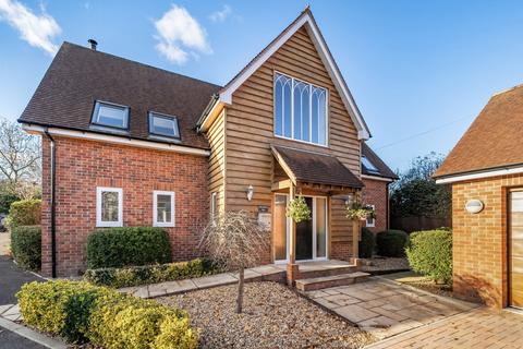 4 bedroom detached house for sale - Low Lane, Calcot, Reading