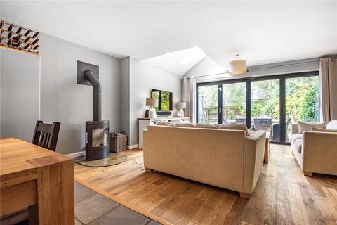 10 Bramble Bank, Witney, OX28 1EQ