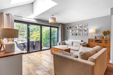 10 Bramble Bank, Witney, OX28 1EQ