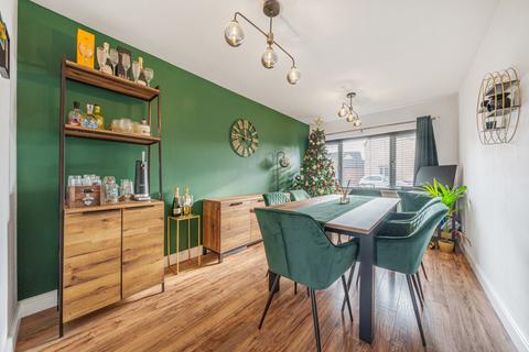 7 Broadway Close, Witney, OX28 5GG