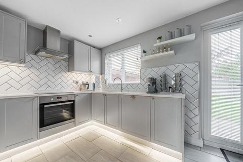 7 Broadway Close, Witney, OX28 5GG